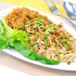 ยำขนมจีน